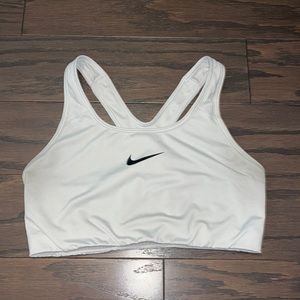 L White nike sports bra